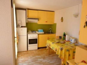 Villa Mitoyenne Calme avec Piscine, Jardin et Parking Privé, à Proximité de la Plage et Commerces - FR-1-607-33